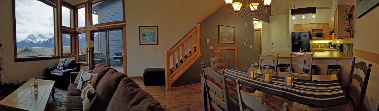 Downtown Loft, Mountain Views, Fireplace, Couple'S Retreat, Walker'S Paradise Canmore Luaran gambar