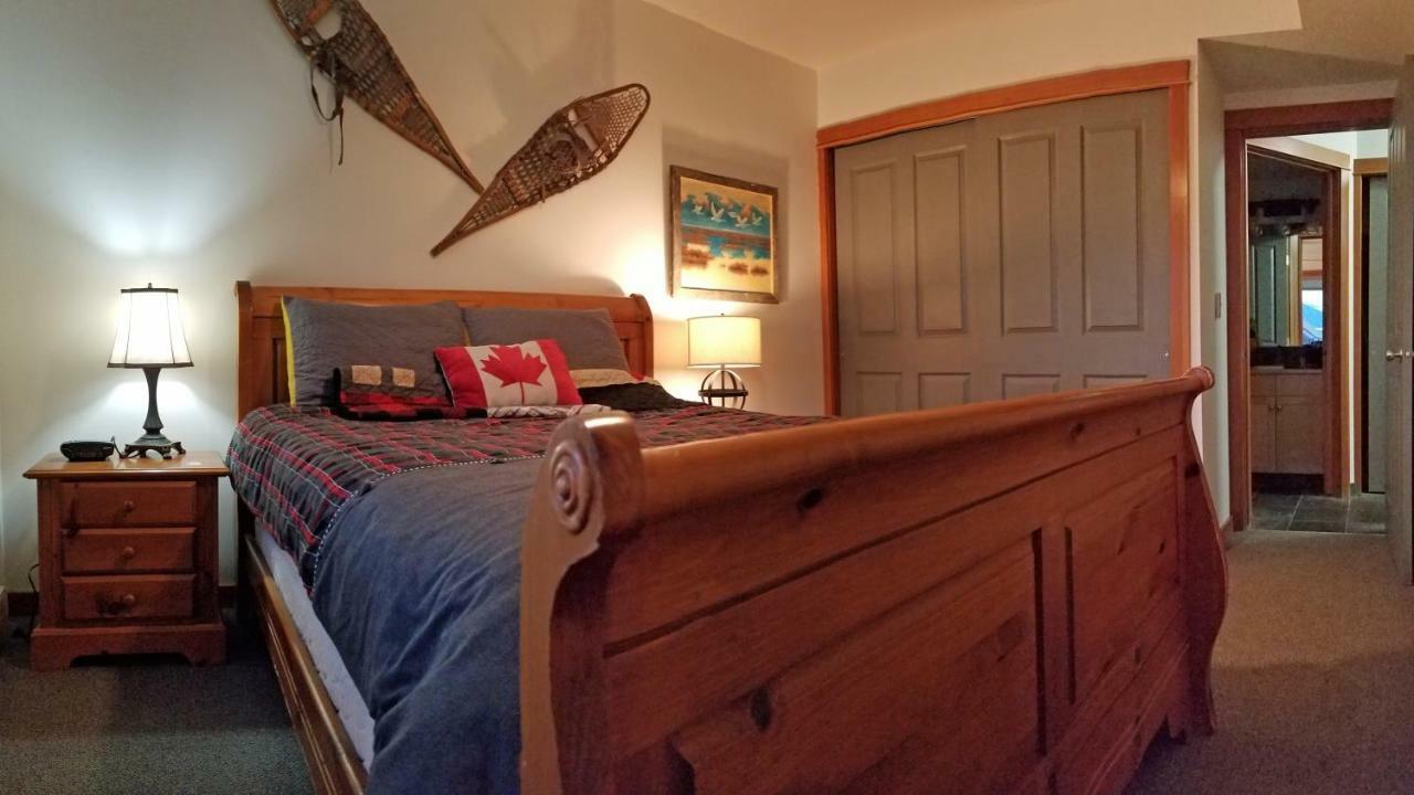 Downtown Loft, Mountain Views, Fireplace, Couple'S Retreat, Walker'S Paradise Canmore Luaran gambar